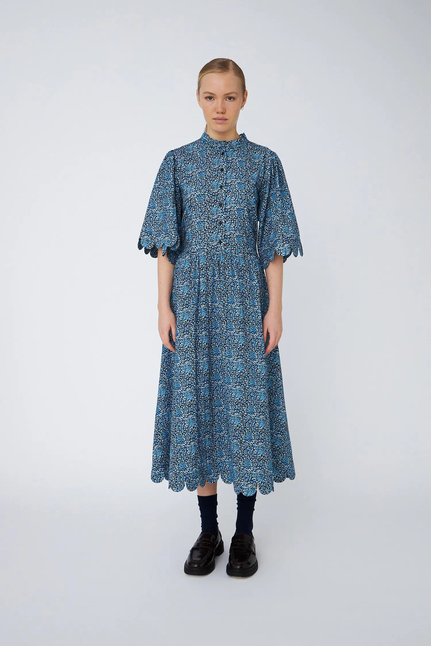 Stella Nova All-Over Printed Midi Dress Dress 423 Blue Flowers