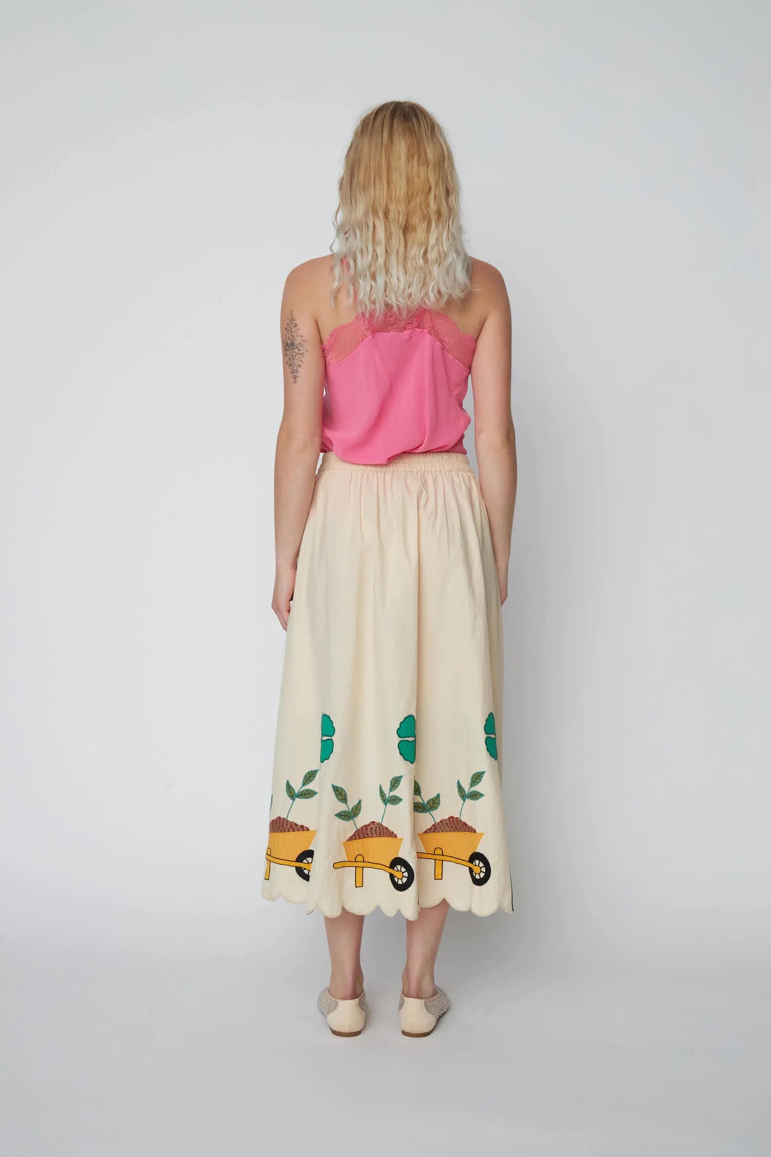 Stella Nova Embroidered Midi skirt with Scallops Skirt 078 Ivory