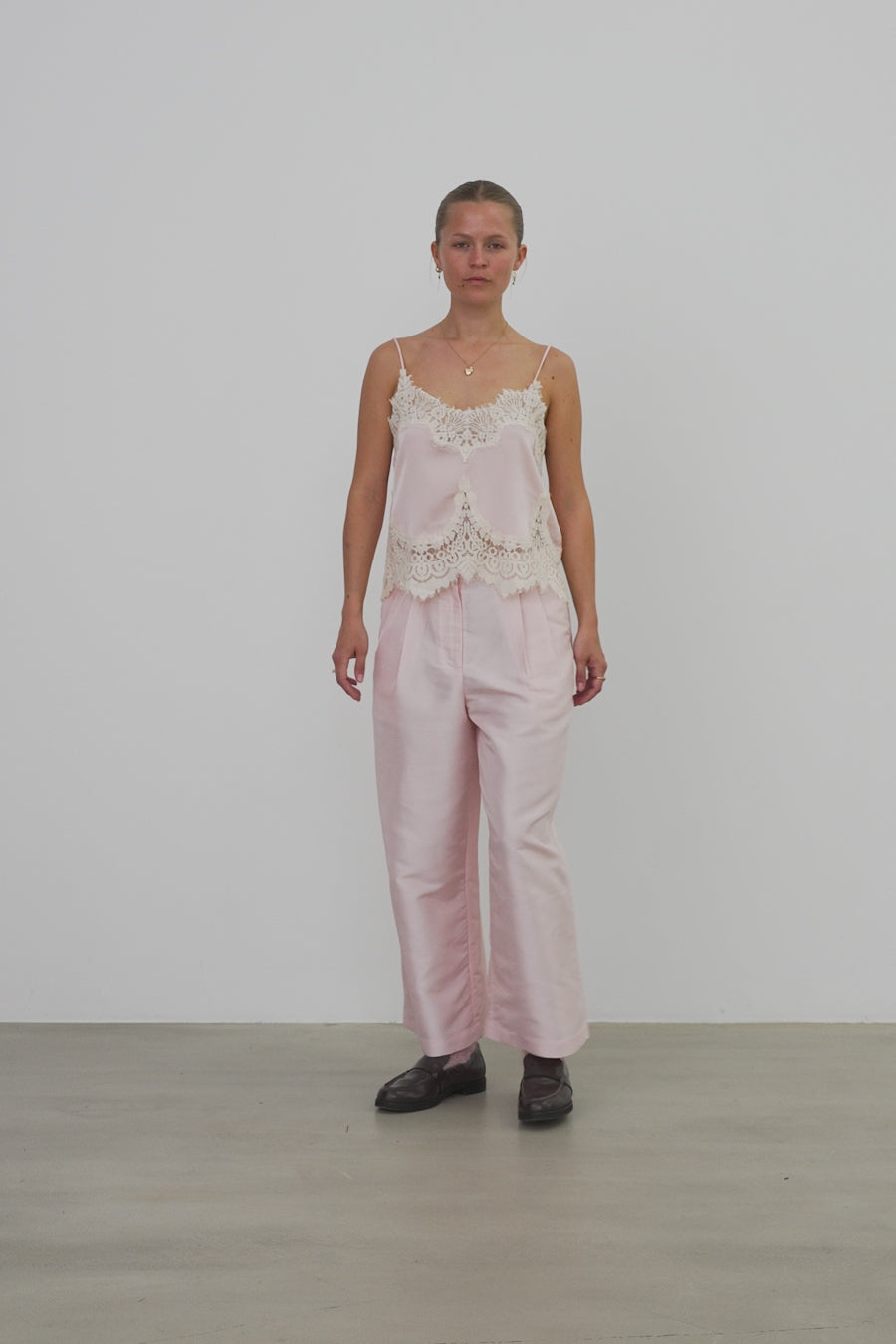 Stella Nova Delicate lace Top Top 150 Kiss Rose